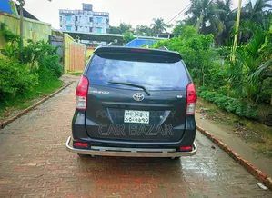 Toyota Avanza 2013 Black