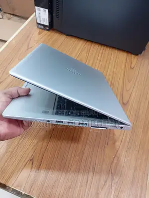 Laptop HP EliteBook 745 G6 8GB AMD Ryzen 7 SSD 256GB