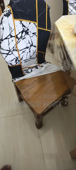 সেগুন কাঠের টেবিল এবং চেয়ার