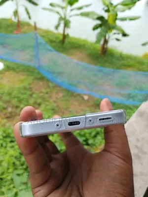Samsung 8 GB Gray