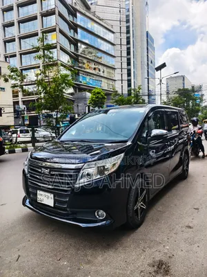 Toyota Noah 2014 Black