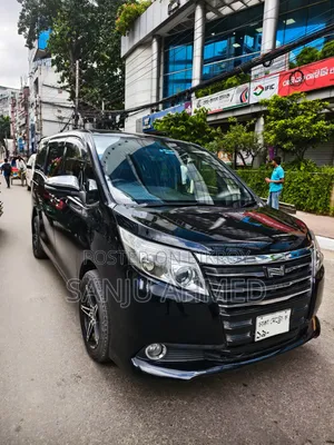 Toyota Noah 2014 Black