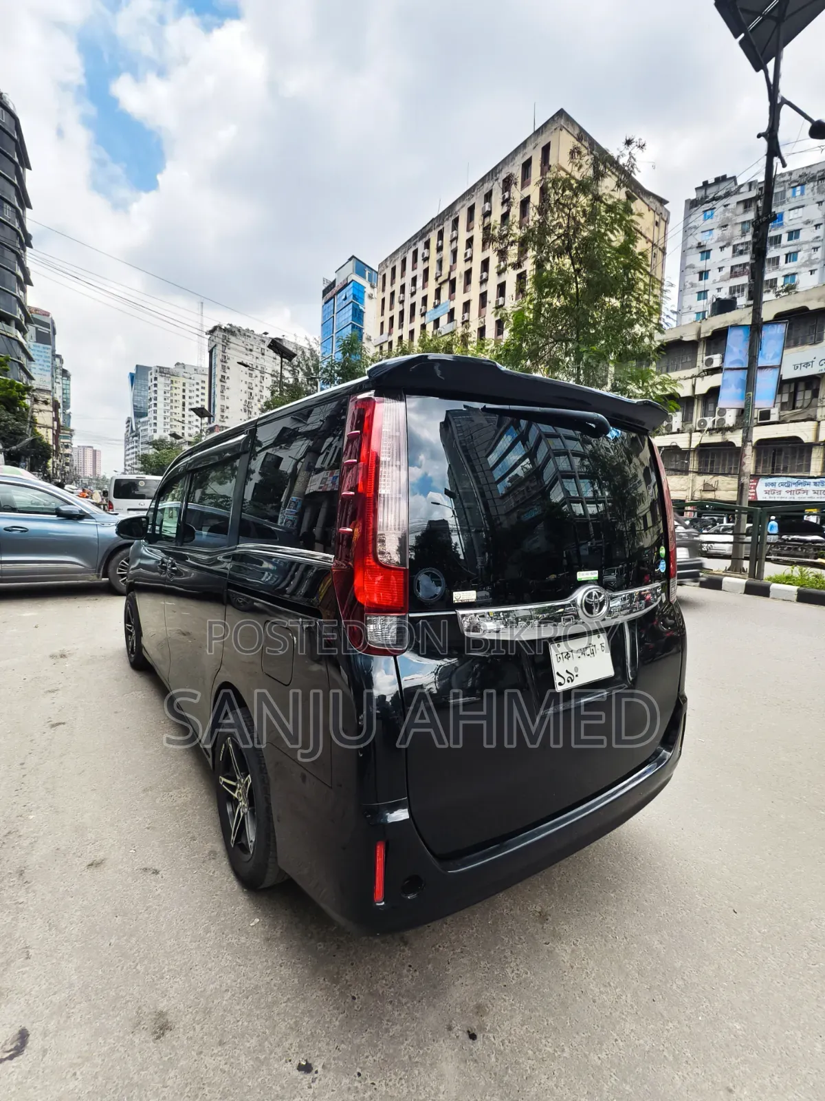 Toyota Noah 2014 Black
