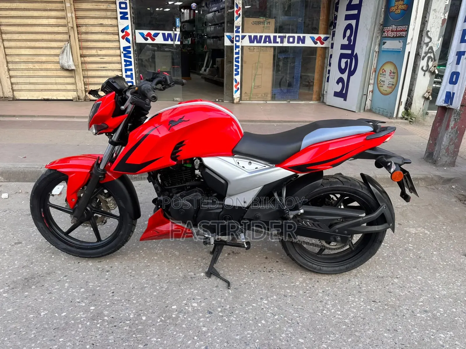 TVS Apache RTR 160 4V 2019 Red