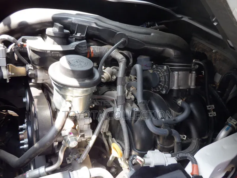 Toyota HiAce 2024