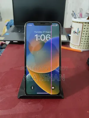 Apple iPhone X 64 GB White