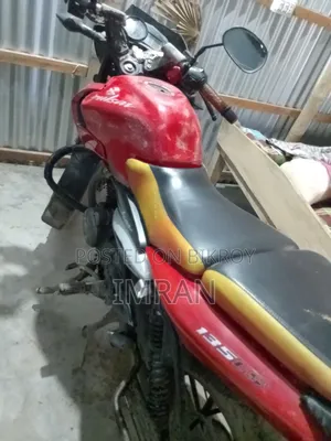 Bajaj Pulsar 135 LS 2015 Red
