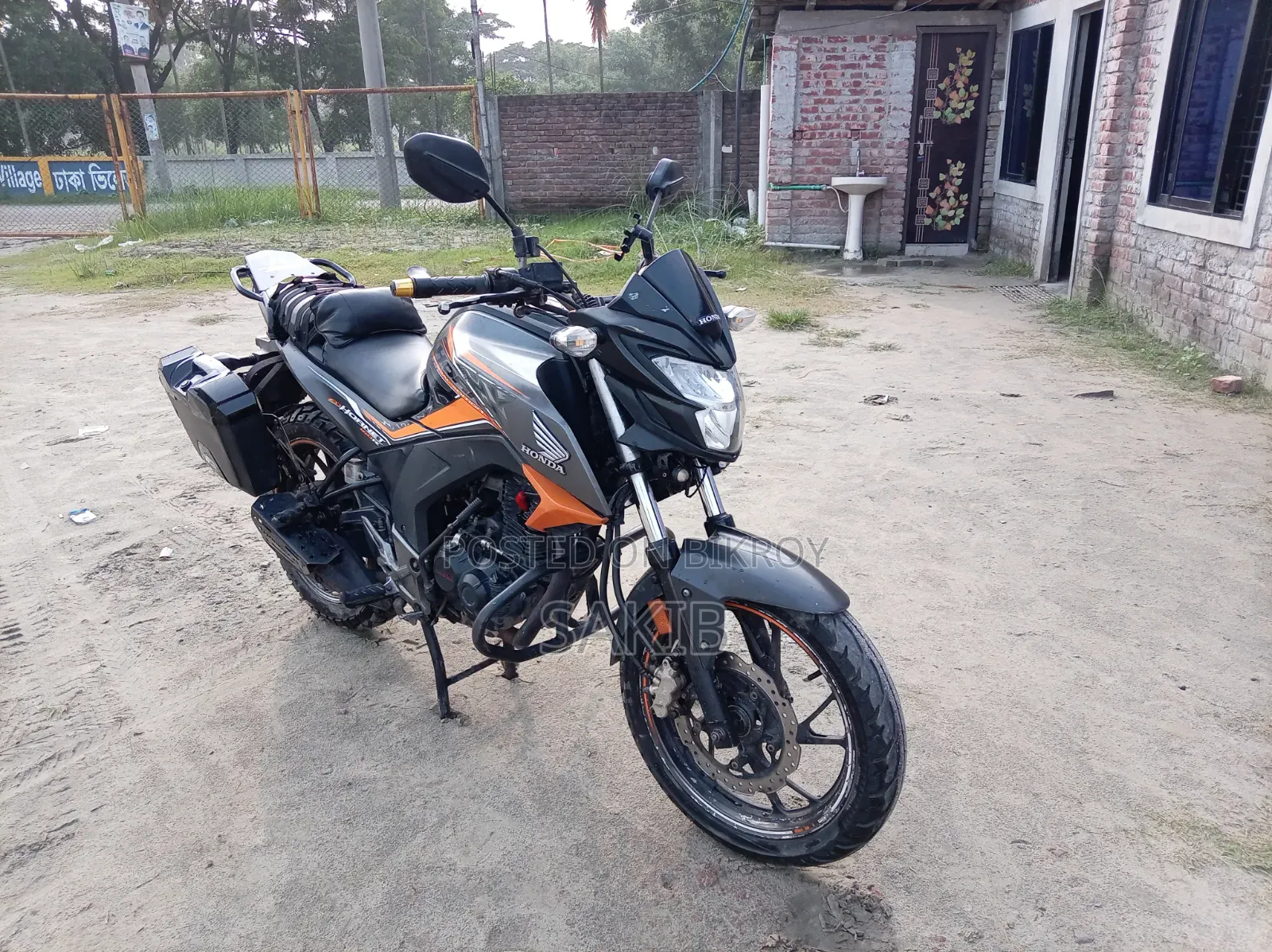 Honda Hornet 2021 Yellow