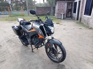 Honda Hornet 2021 Yellow