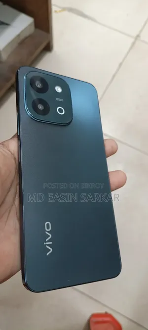 Vivo Y28 128 GB Green