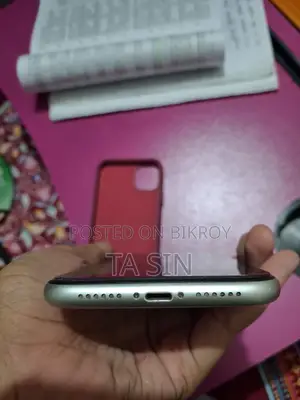 Apple iPhone 11 128 GB White