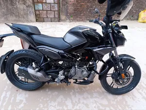 Hero Xtreme 125R 2025 Black