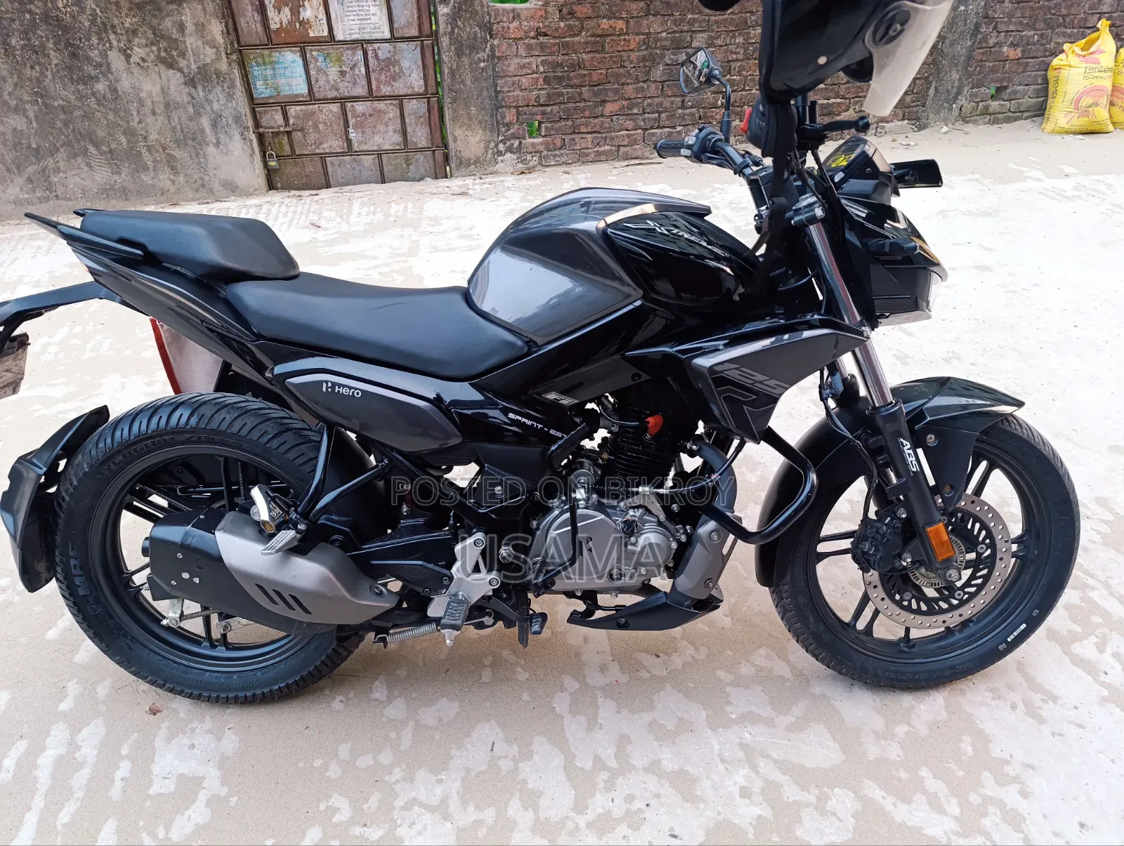 Hero Xtreme 125R 2025 Black