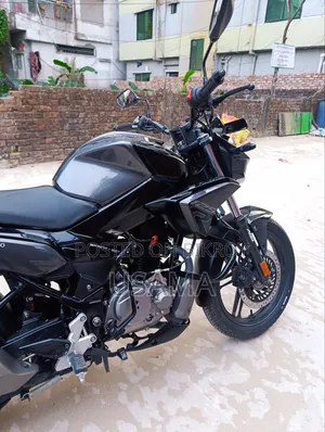 Hero Xtreme 125R 2025 Black