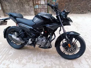 Hero Xtreme 125R 2025 Black