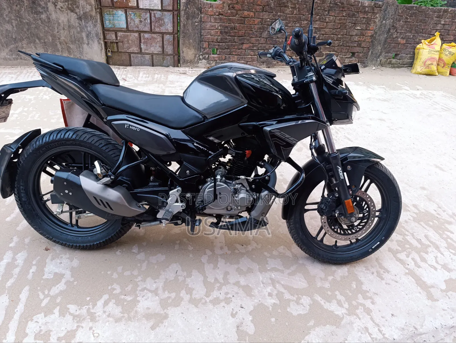 Hero Xtreme 125R 2025 Black