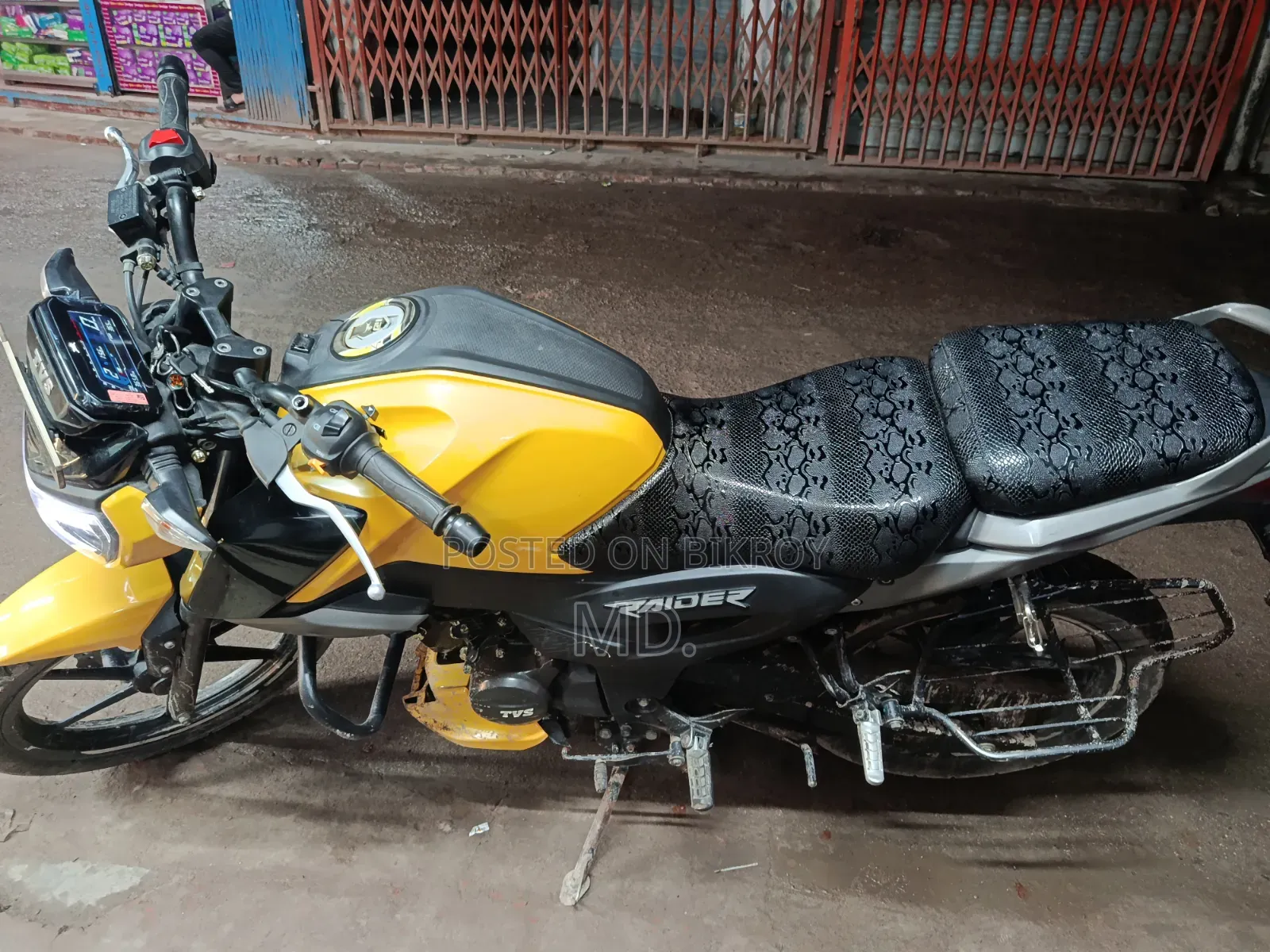 New TVS Raider 125 2024 Yellow
