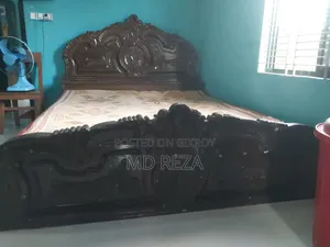 6 ফিট বাই ৭ ফিট খাট