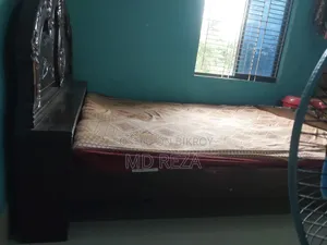 6 ফিট বাই ৭ ফিট খাট