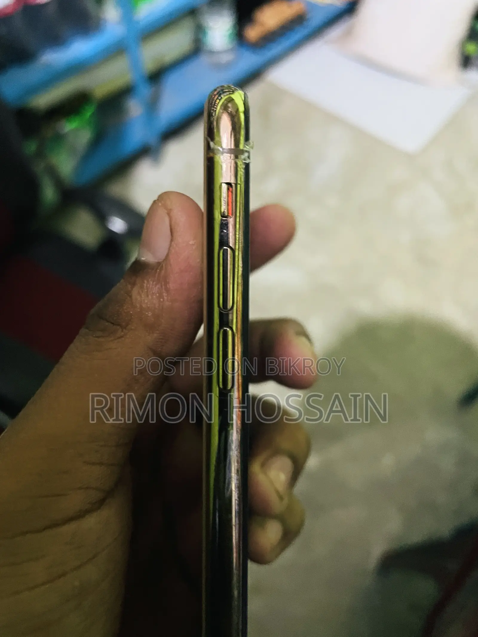 New Apple iPhone XS 64 GB Gold