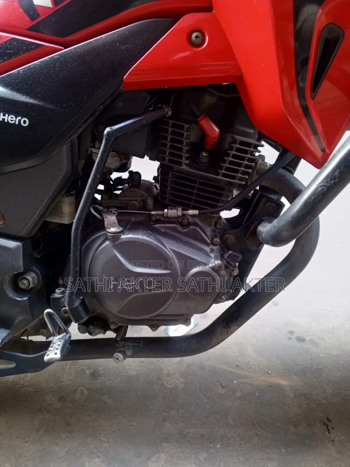 Hero Hunk 2022 Red