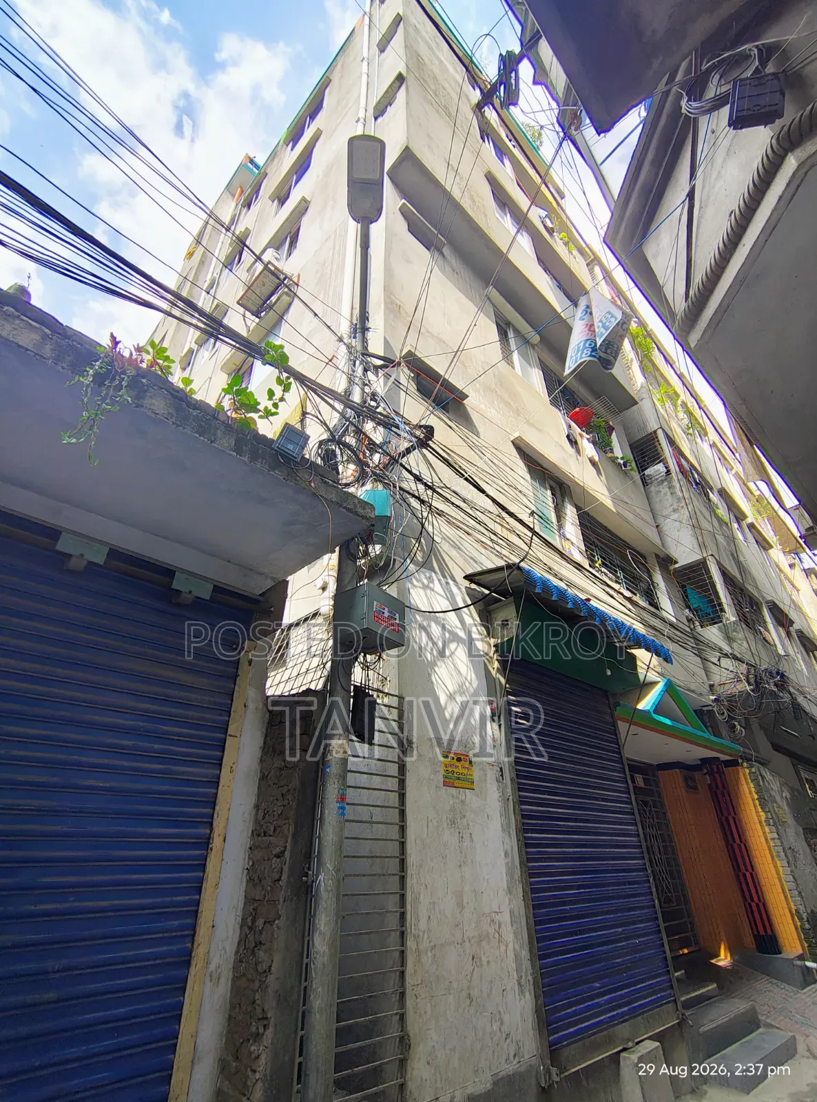 4bdrm Apartment in Dhakiya Bari, Kamrangirchar for sale