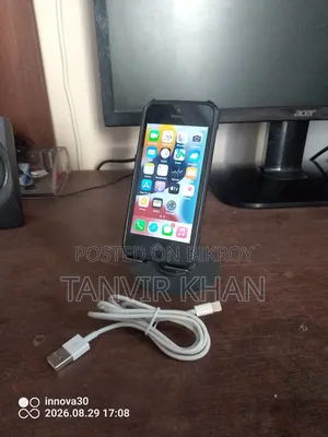 Apple iPhone SE 32 GB Gray