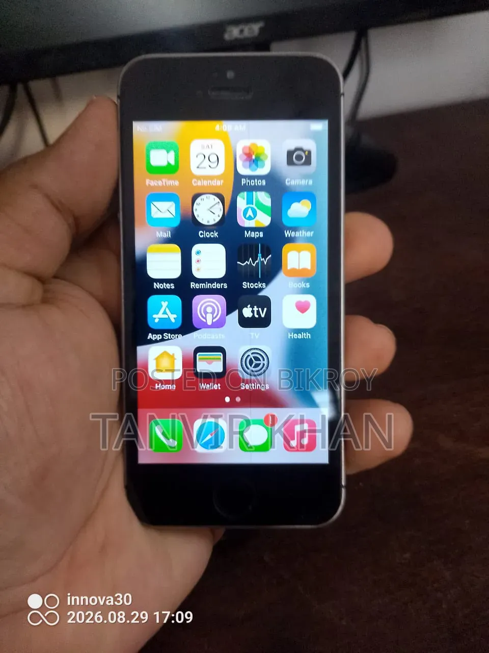 Apple iPhone SE 32 GB Gray