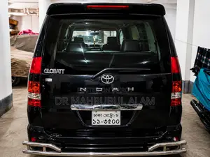 Toyota Noah 2004 Black