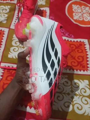 খেলোয়াড়দের জন্য ফুটবল বুট