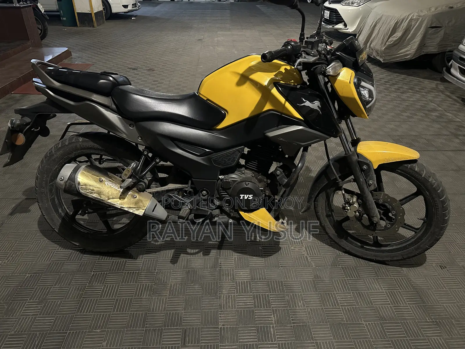 TVS Raider 125 2022 Yellow