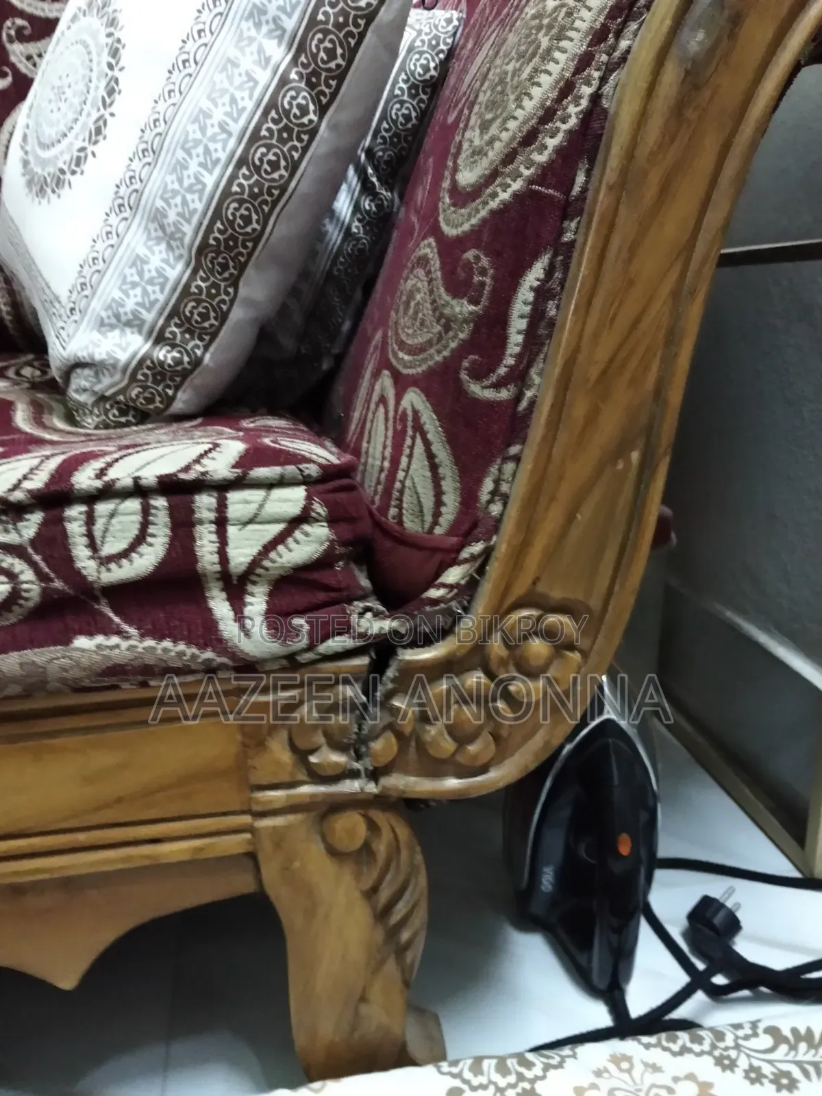 Shegun Kath Er Sofa