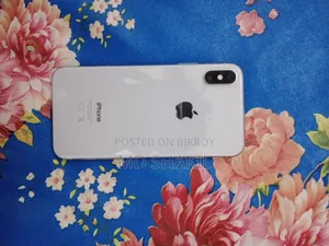 Apple iPhone X 64 GB White