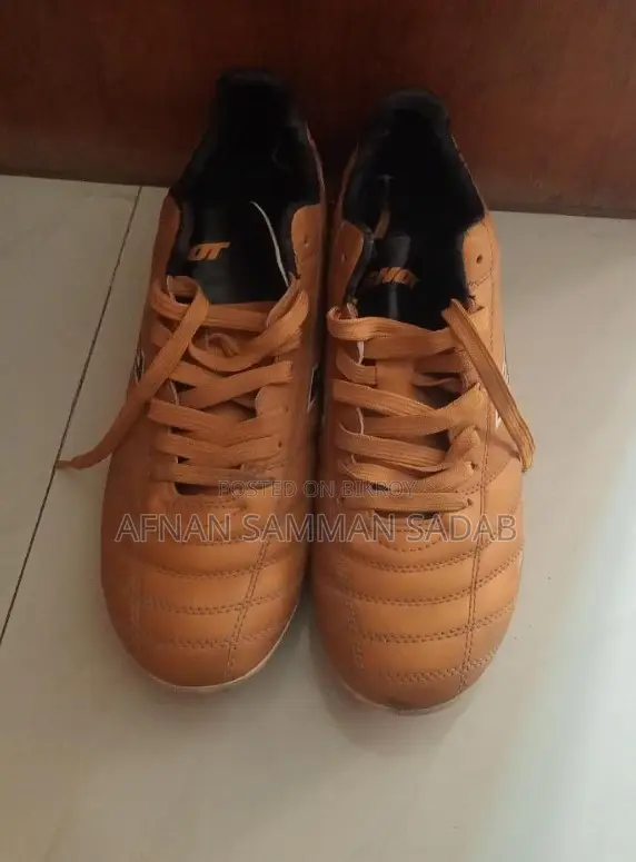 Shot Pro Golden Boots