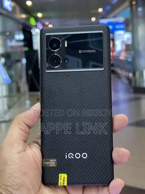 iQOO 512 GB Black