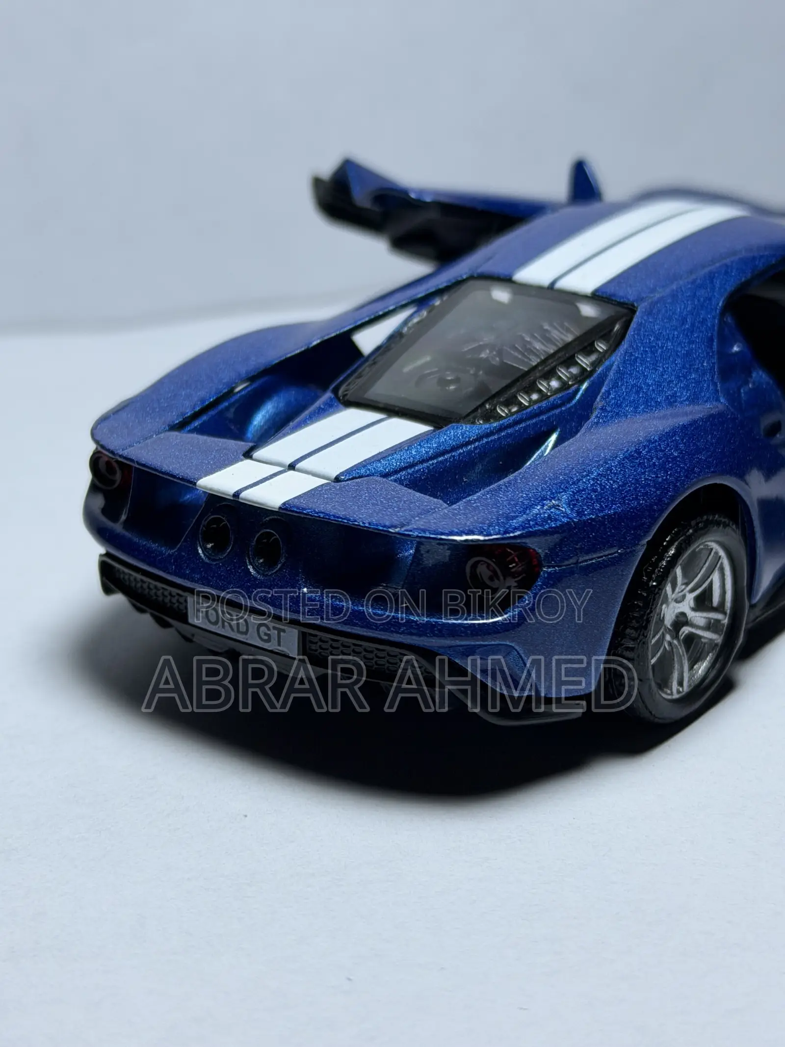 Ford GT 1/42 Diecast