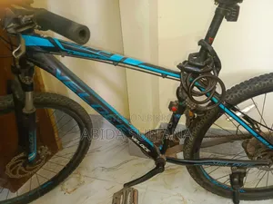 একটি Bicycle বিক্রি করা হবে