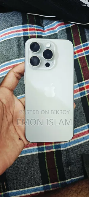 Apple iPhone 15 Pro 128 GB Silver