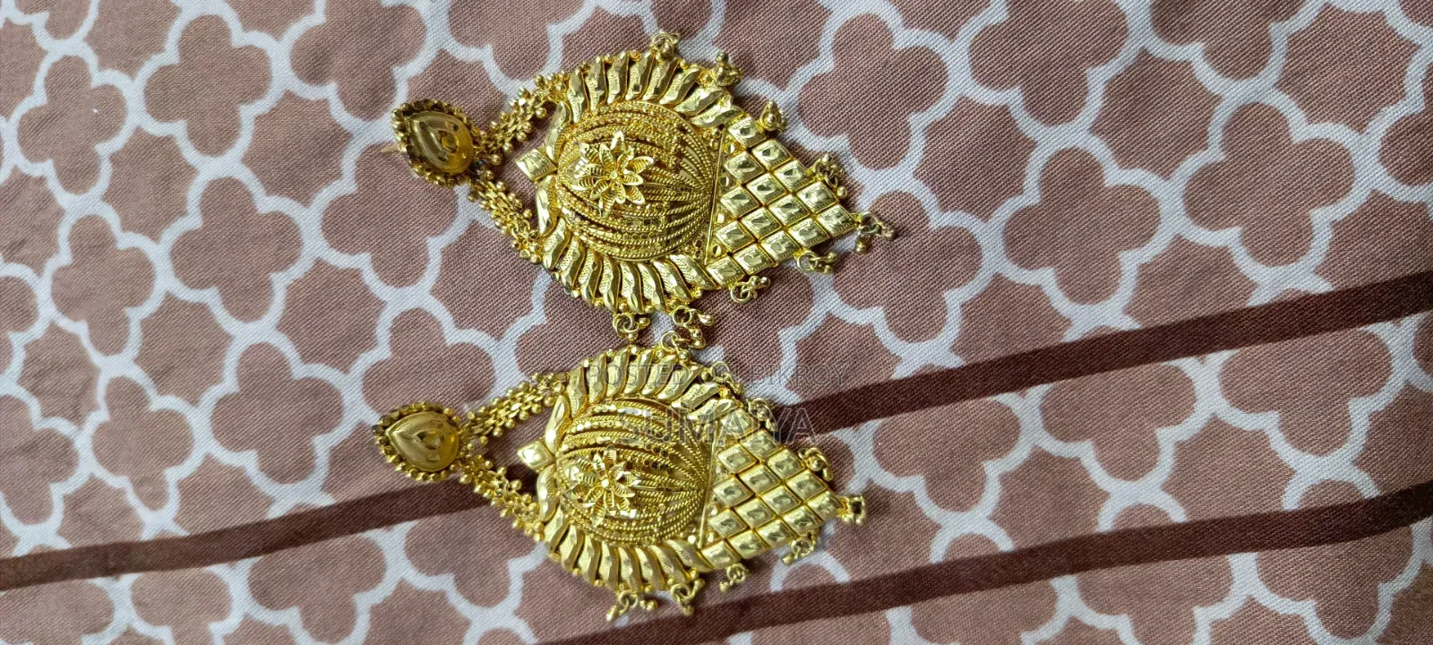 Beautiful Gold-Plated Jewelry Set