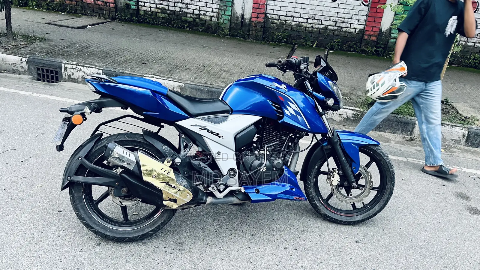 TVS Apache RTR 160 4V 2019 Blue