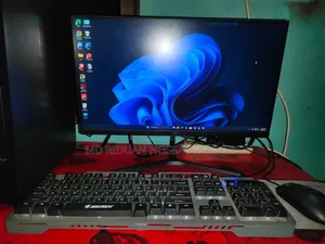 Desktop Computer 12GB AMD Ryzen 5 SSHD (Hybrid) 1T