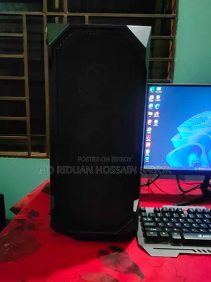 Desktop Computer 12GB AMD Ryzen 5 SSHD (Hybrid) 1T