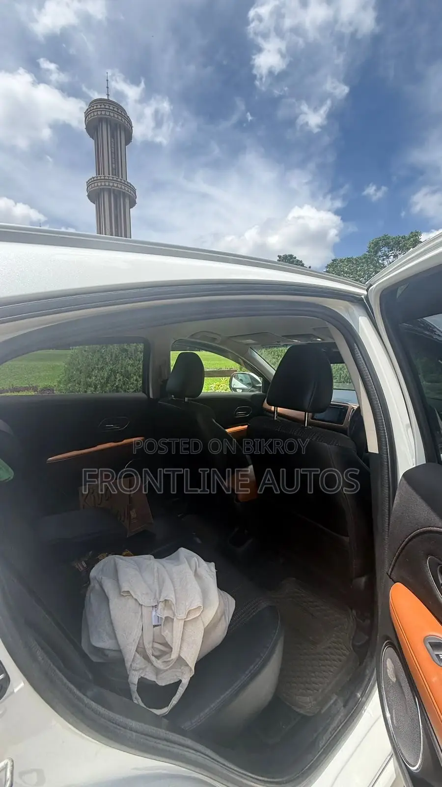 Honda Vezel 2014 Pearl