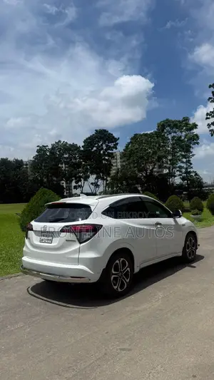 Honda Vezel 2014 Pearl