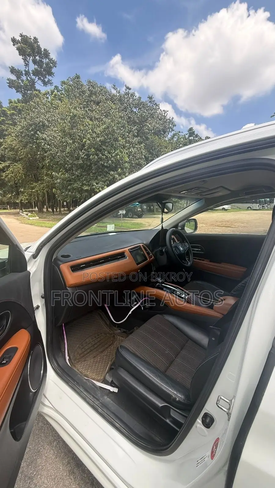 Honda Vezel 2014 Pearl