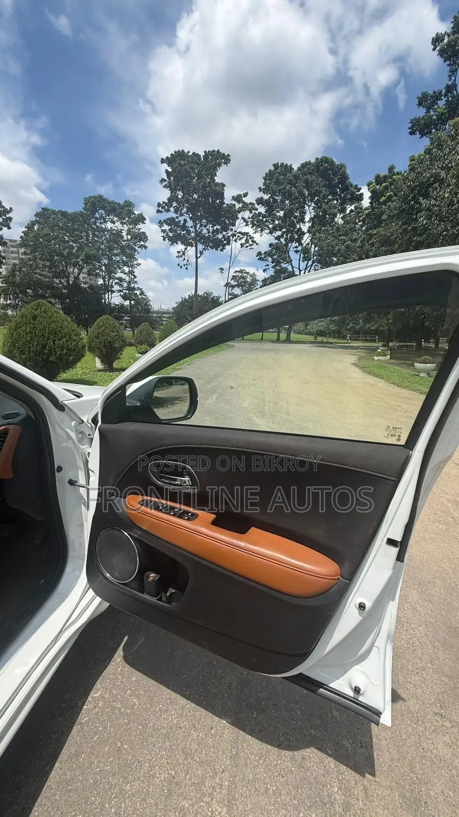 Honda Vezel 2014 Pearl