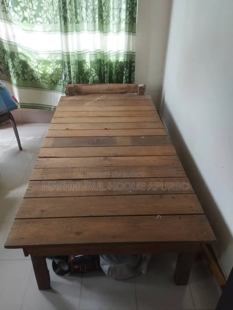 Single Bed/Chowki