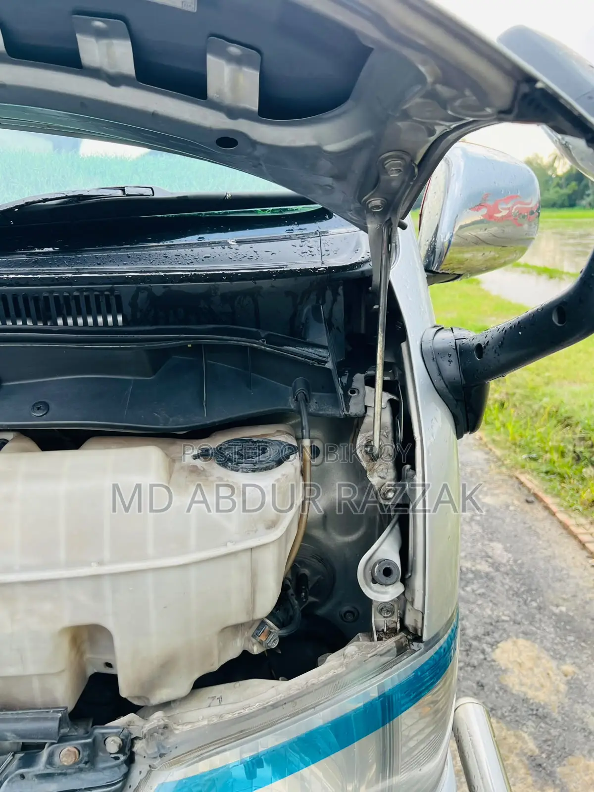 Toyota HiAce 2015 Silver
