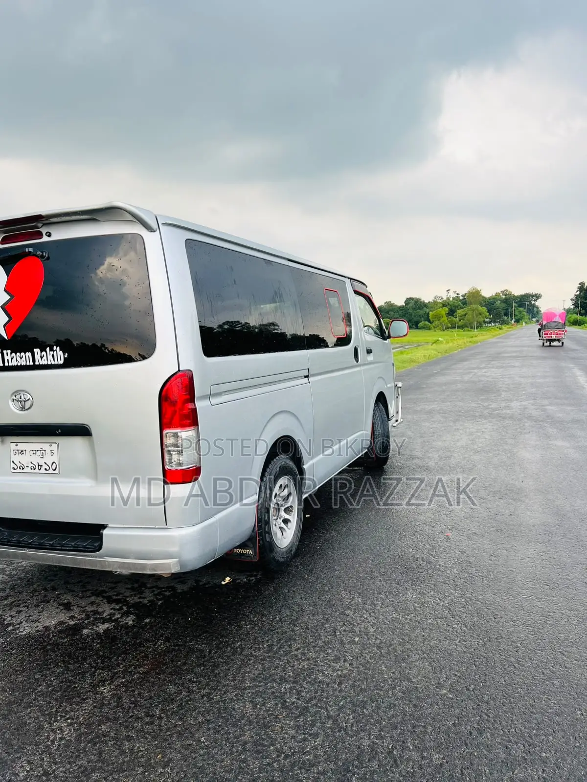 Toyota HiAce 2015 Silver