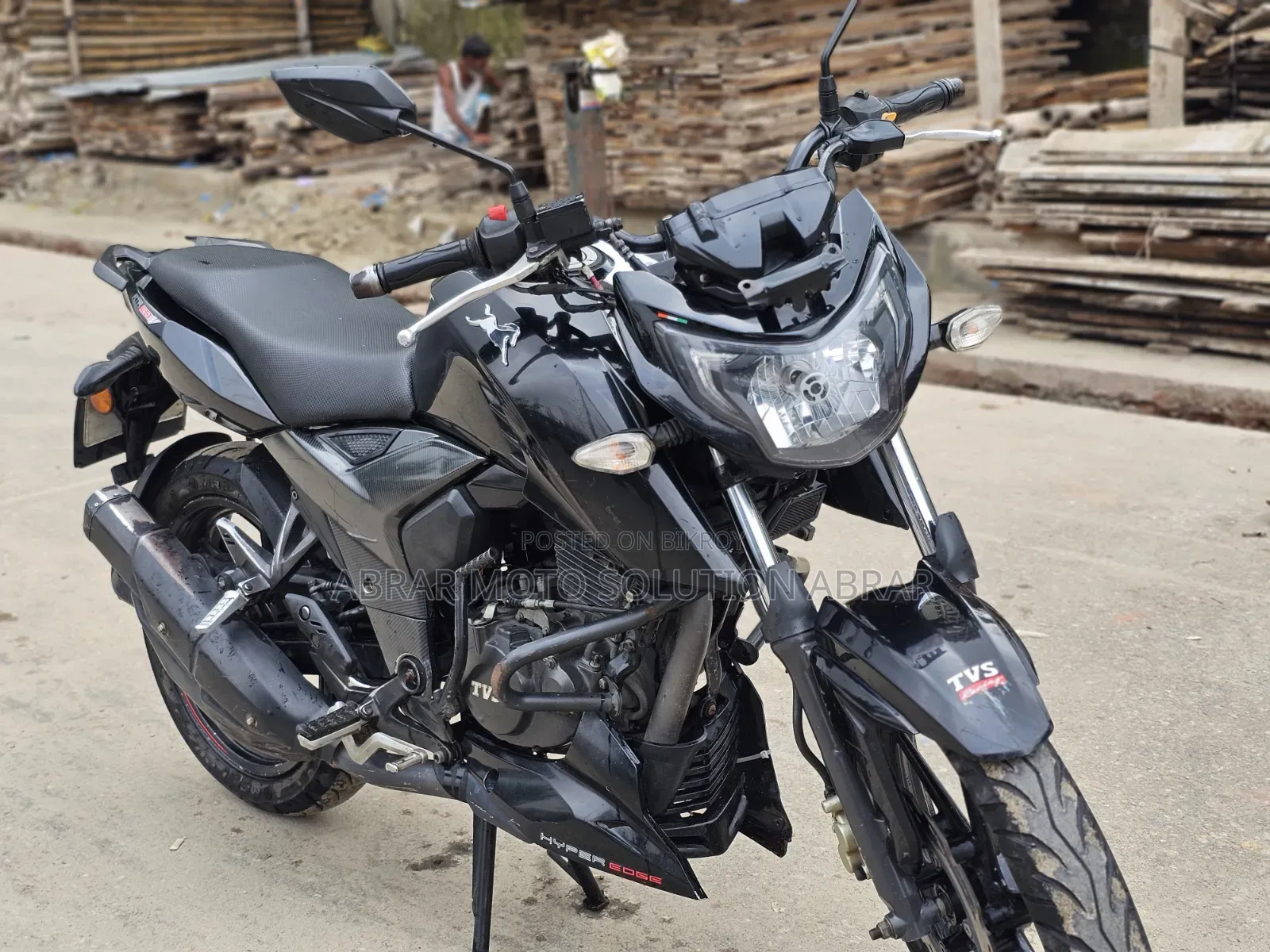 TVS Apache RTR 160 4V 2019 Black